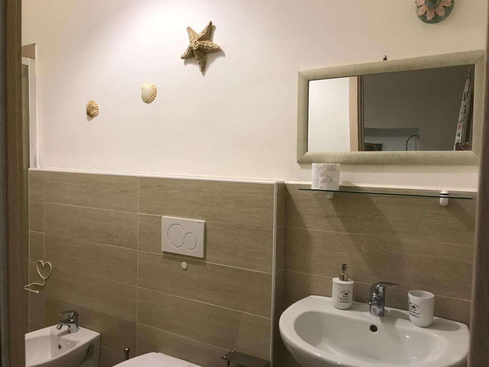 Bed and Breakfast Aria Di Mare Rosignano Solvay Exterior foto