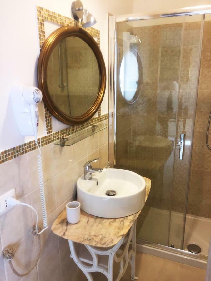 Bed and Breakfast Aria Di Mare Rosignano Solvay Exterior foto