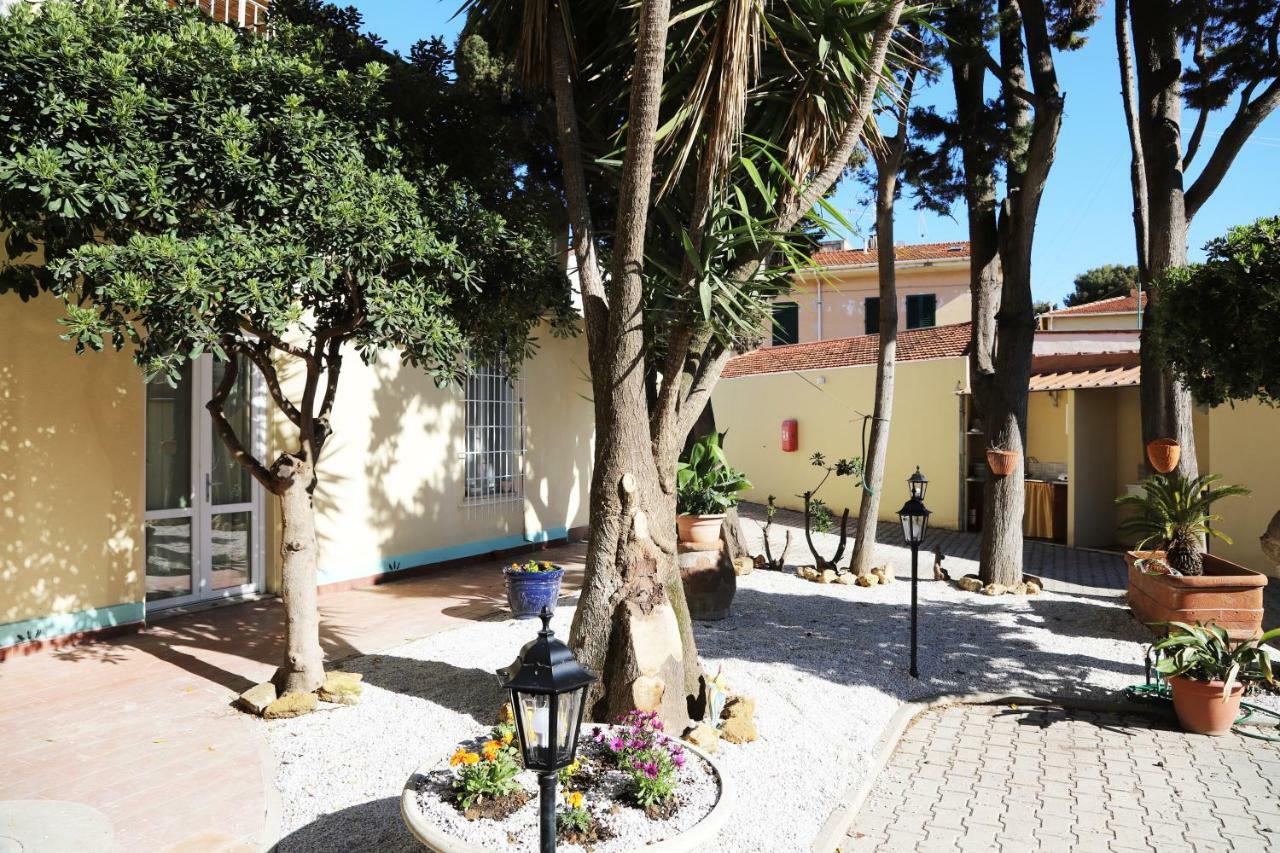 Bed and Breakfast Aria Di Mare Rosignano Solvay Exterior foto